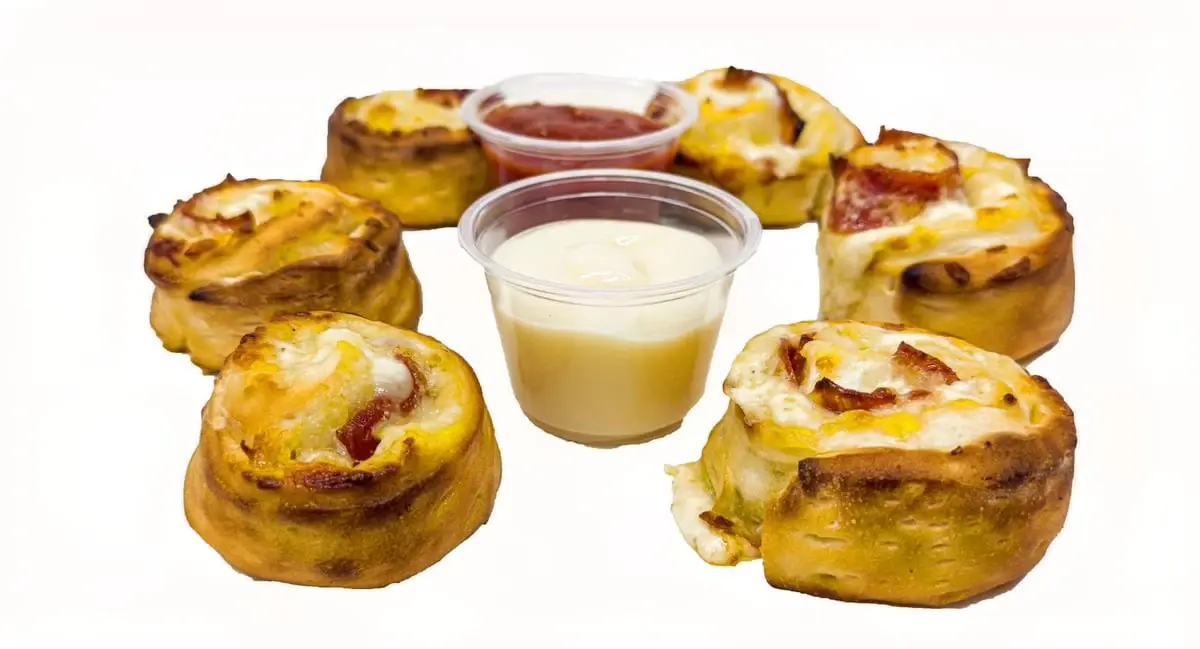 Ube pizza - Edmonton's first purple yam pizza